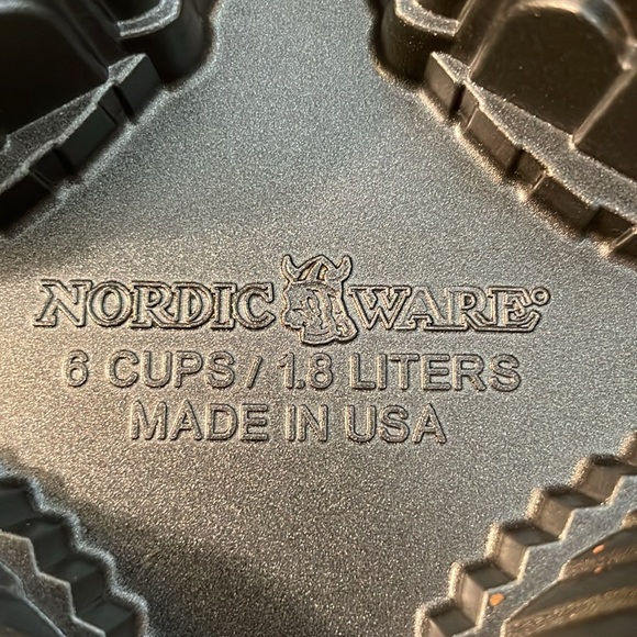 Nordic Ware Individual Bundt Cake Pan - Picture 3 of 3